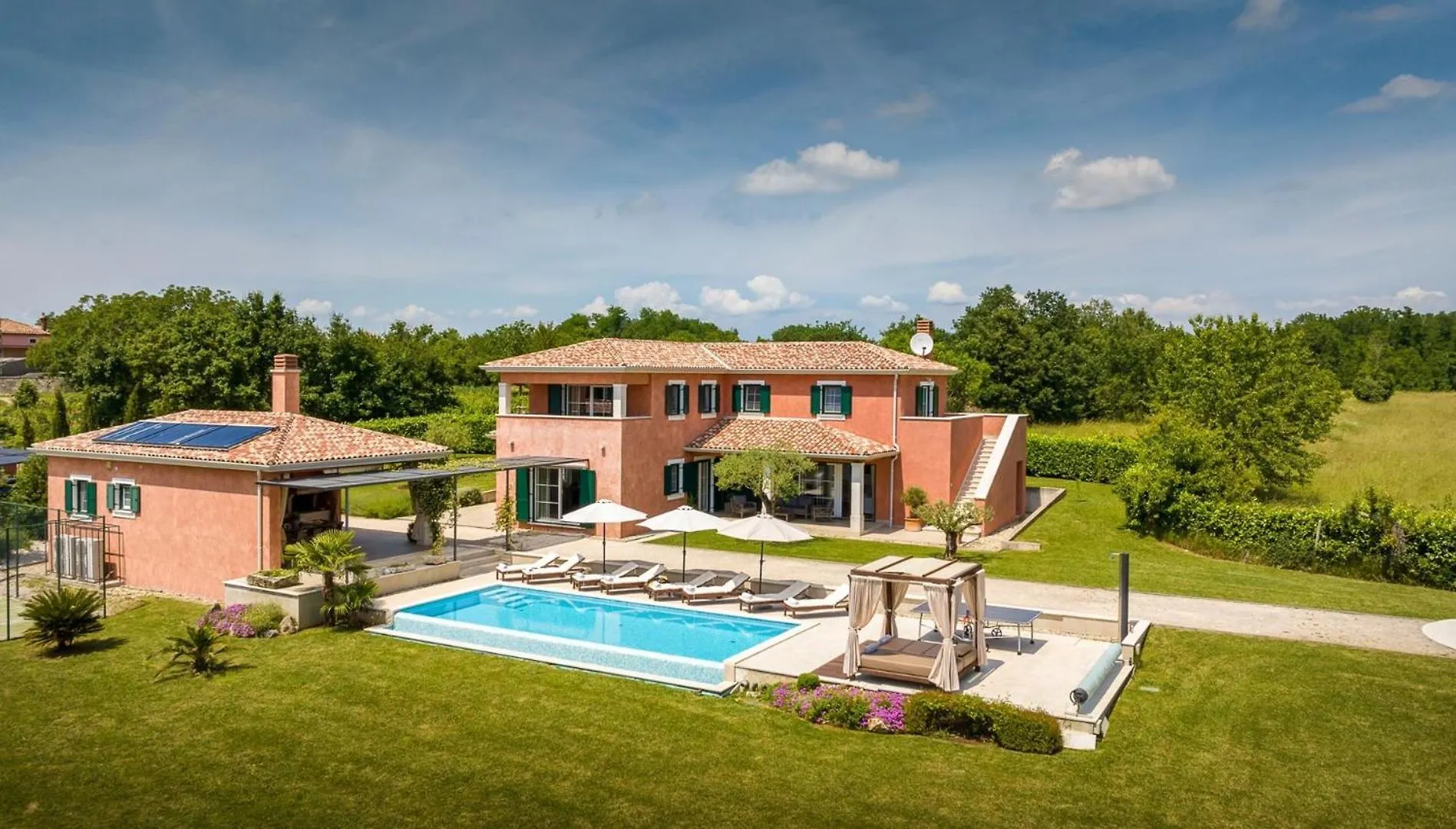 Villa Village location
