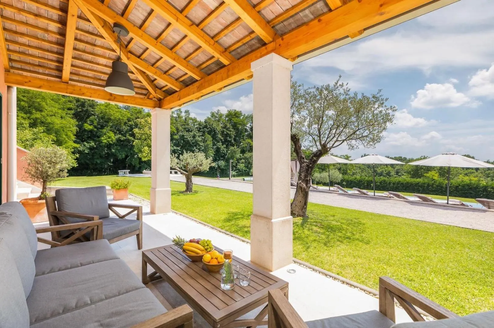 Villa Village Tinjan