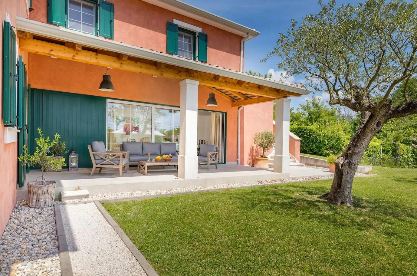 Villa Village Tinjan